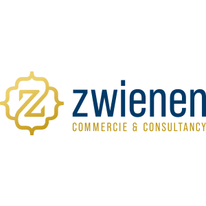 Goudkleurige gestileerde letter Z in een decoratief ornament, gevolgd door de tekst “zwienen” in donkerblauw en daaronder “COMMERCE & CONSULTANCY” in goudkleurige hoofdletters.